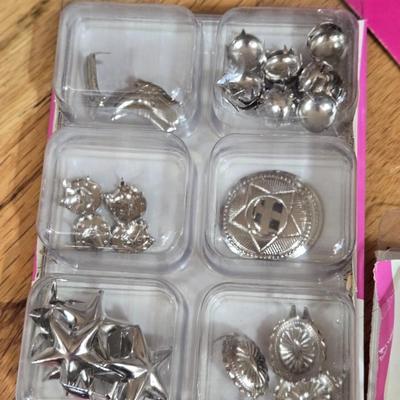 BeDazzler with Packages of New Jewels & Metal Studs