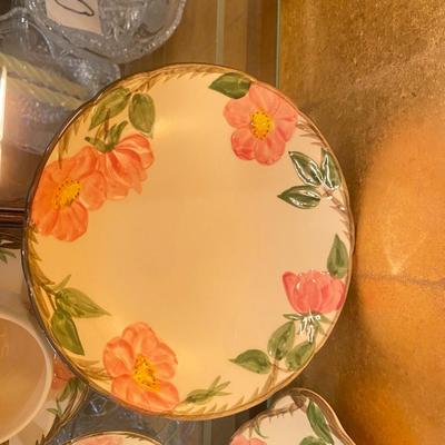 FRANCISCAN DINNERWARE PIECES