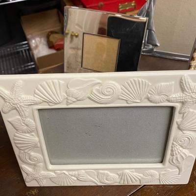 Lot of 6 beach themed picture frames