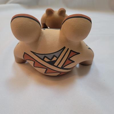 Bonnie Fragua Jemez Pottery (SR-EL)