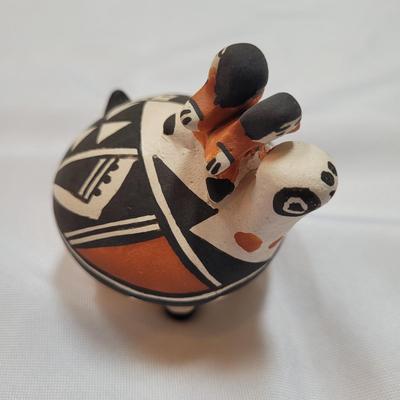 Pueblo Pottery and Literature (SR-EL)