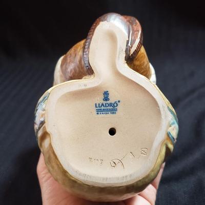 Lladro "Pensive Eskimo Boy" & Nuvuk Igloo & More (O-KD)