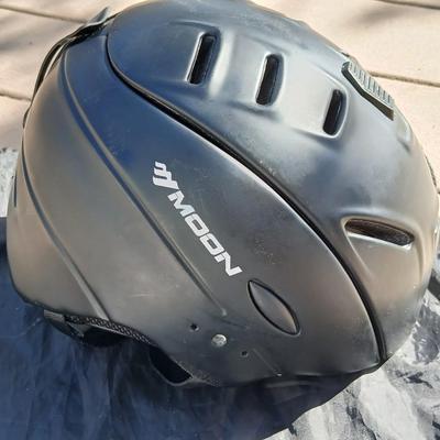 Moon Adult Ski Helmet -Adjustable - Skating helmet - Snowboard Helmet with Scott Snow Sport Googles and storage bags for both