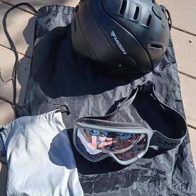 Moon Adult Ski Helmet -Adjustable - Skating helmet - Snowboard Helmet with Scott Snow Sport Googles and storage bags for both