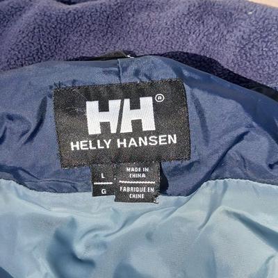 Nice H/H Helly Hansen Size L Ski / snow jacket with Size L Mountain horse riding wear/ ski /snow pants with packs of hot hands