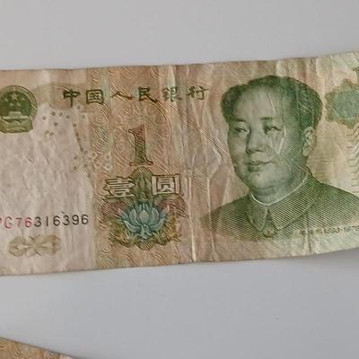 Collection of bills from different countries