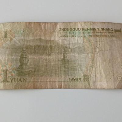 Collection of bills from different countries