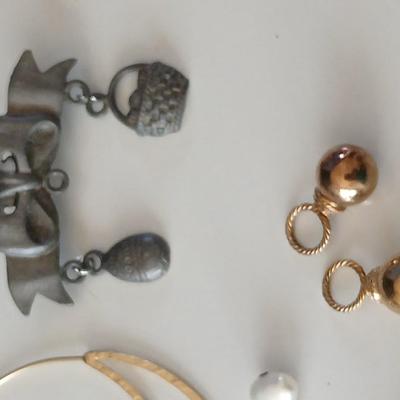 Assortment of Jewlery making / repair - and two cable necklaces
