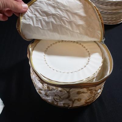 Royal Doulton-Adrian Style 12 pc China Set (O-KD)