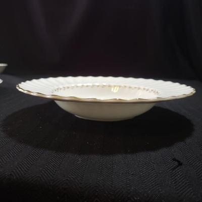 Royal Doulton-Adrian Style 12 pc China Set (O-KD)