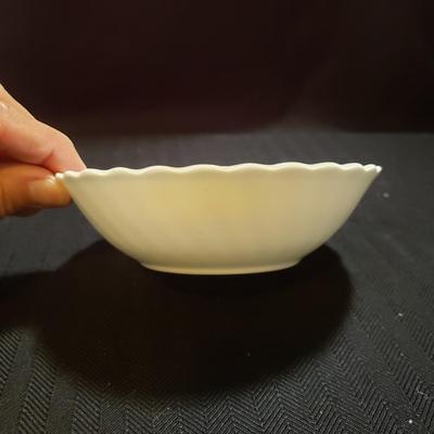 Royal Doulton-Adrian Style 12 pc China Set (O-KD)