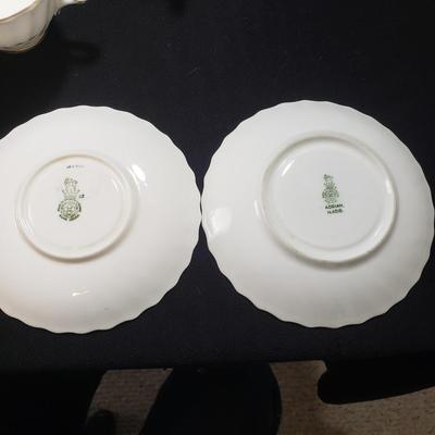 Royal Doulton-Adrian Style 12 pc China Set (O-KD)