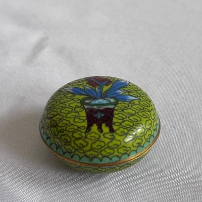 Three Cloisonné Enamel Trinket Boxes (GB-DZ)
