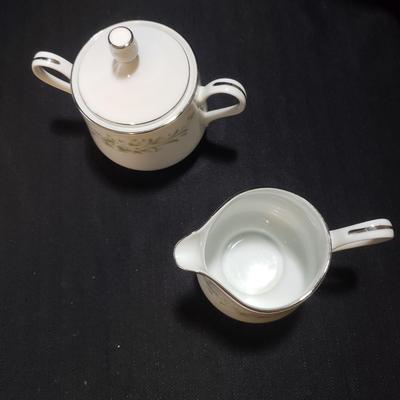 Four Crown 7 pc China "Claridge" (O-KD)