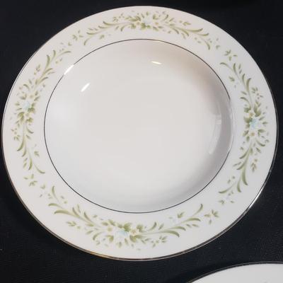 Four Crown 7 pc China "Claridge" (O-KD)