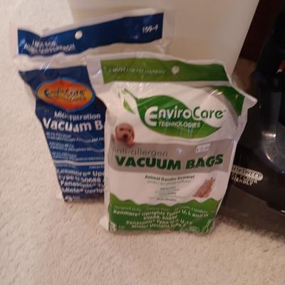 KENMORE INTELI CLEAN VACUUM, FOLDING STEP STOOL AND TRASH CAN