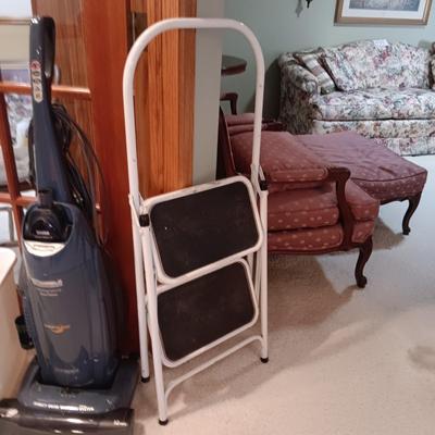 KENMORE INTELI CLEAN VACUUM, FOLDING STEP STOOL AND TRASH CAN