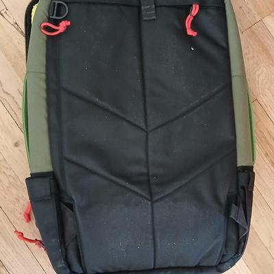 Used one-time TOPPO Designs suitcase - Convertible Travel Bag - Multifunctional Travel Backpack