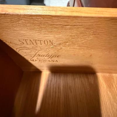 Beautiful Statton china cabinet (matches dining table and server in other pictures)