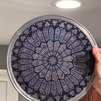 2 Stained glass round decor