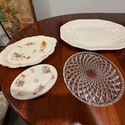Four pretty plates/platters