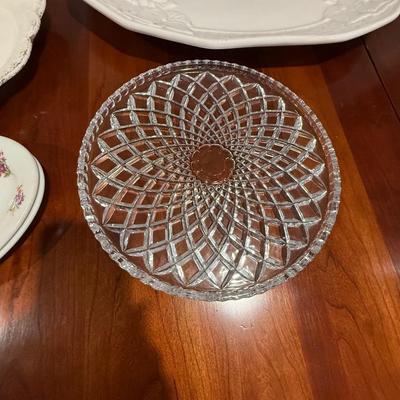 Four pretty plates/platters