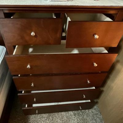6 Drawer Tall Dresser, Excellent Condition