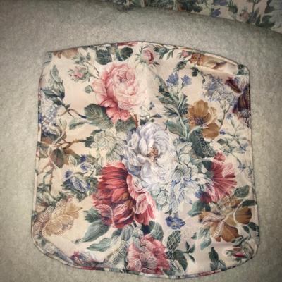 LIKE NEW SUPER SOFT FLORAL PRINT SOFA