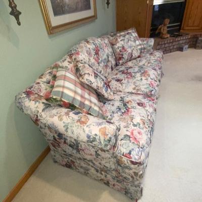 LIKE NEW SUPER SOFT FLORAL PRINT SOFA