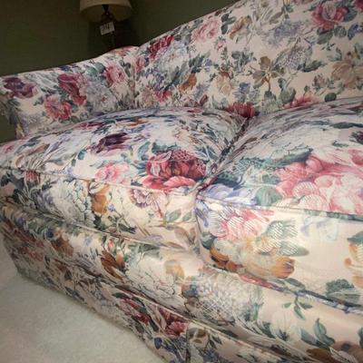 LIKE NEW SUPER SOFT FLORAL PRINT SOFA