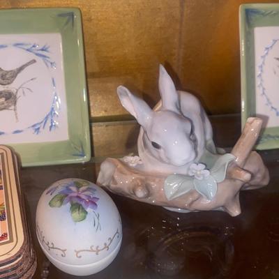 EASTER DECOR AND COLLECTIBLES