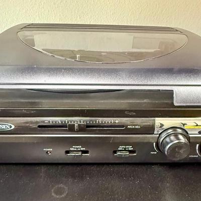 Jensen JTA-230 3 Speed Stereo Turntable with Built in Speakers, Aux in, Vinyl to MP3 Converting/Encoding