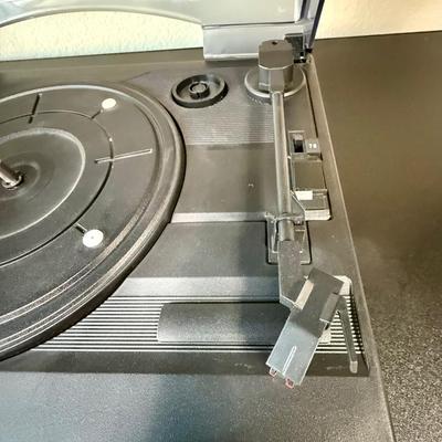 Jensen JTA-230 3 Speed Stereo Turntable with Built in Speakers, Aux in, Vinyl to MP3 Converting/Encoding