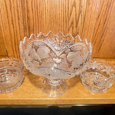 GLEAMING CUT LEAD CRYSTAL PEDESTAL BOWL & 2 CONDIMENT BOWLS