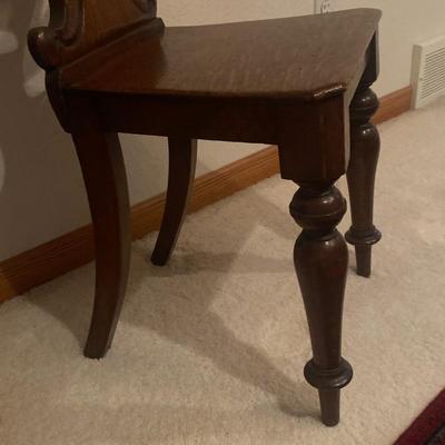ANTIQUE WALNUT WOOD CHAIR