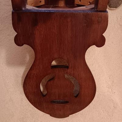 ANTIQUE WALNUT WOOD CHAIR