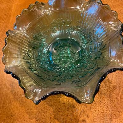 Windmill ruffle bowl