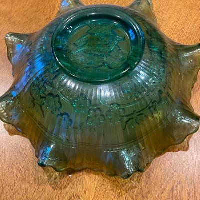 Windmill ruffle bowl