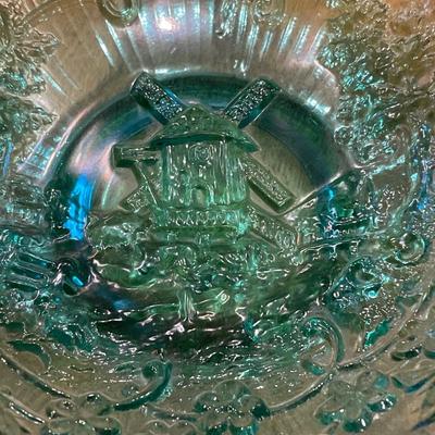 Windmill ruffle bowl