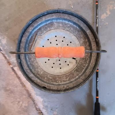 FALLS CITY GALVANIZED MINNOW PAIL AND A BERKLEY FISHING POLE W/REEL