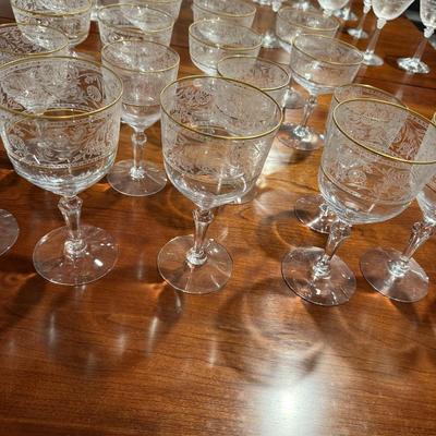 Gorgeous set of gold rimmed 1960’s Fostoria