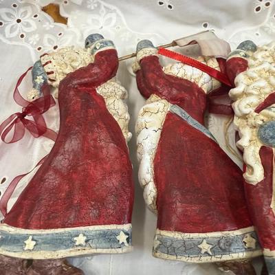 LOT OF 4 AMERICA SANTA