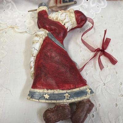 LOT OF 4 AMERICA SANTA