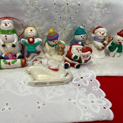 Lot of 8 ornament
