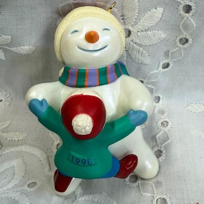 Lot of 8 ornament