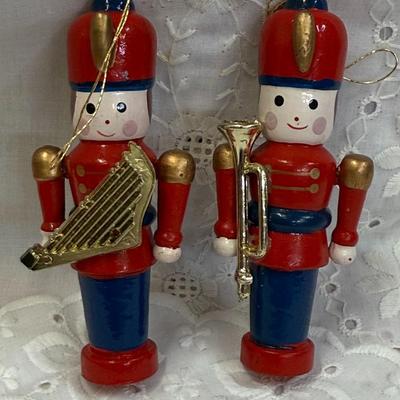Lot of Vtg Ornaments