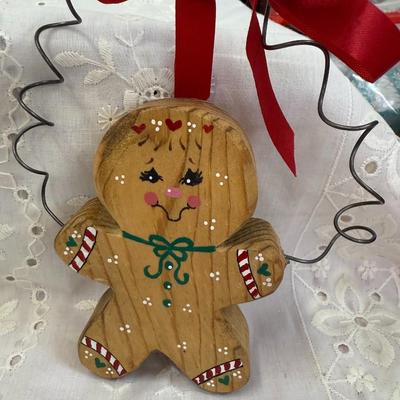 Lot of 3 gingerbread wall hanger