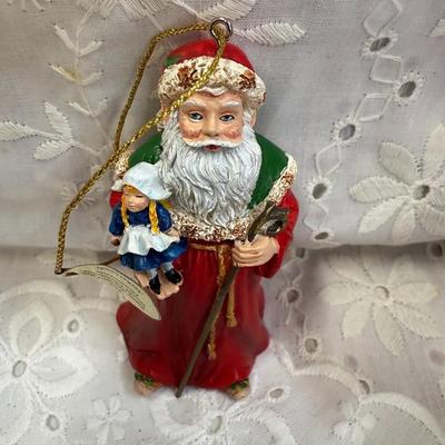 Santa around the world LOT