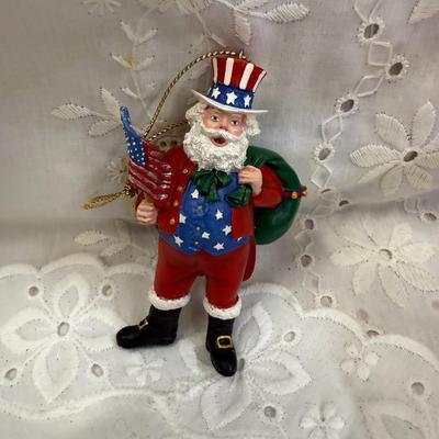Santa around the world LOT