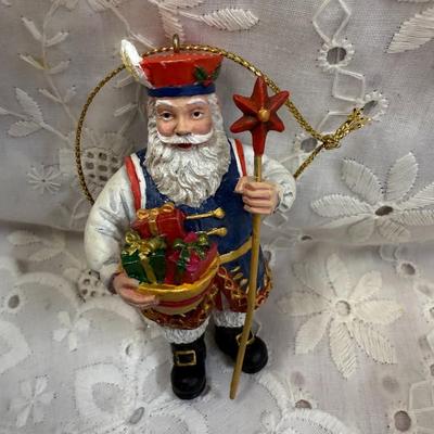 Santa around the world LOT